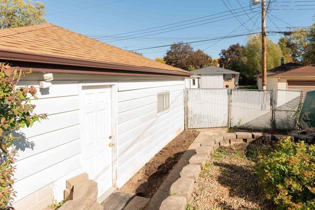 4928 N 89th STREET, Milwaukee, WI 53225