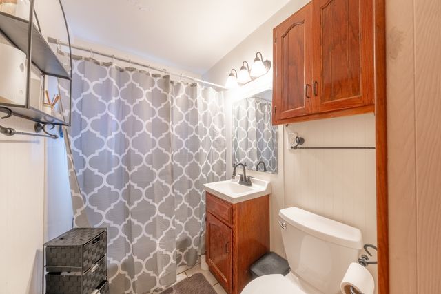 17702 Community Street, Lansing, IL 60438