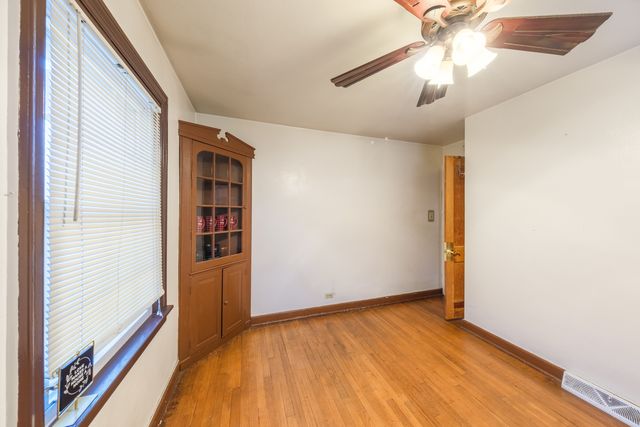 17702 Community Street, Lansing, IL 60438