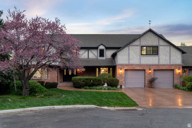 9618 S RUSKIN CIR, Sandy, UT 84092