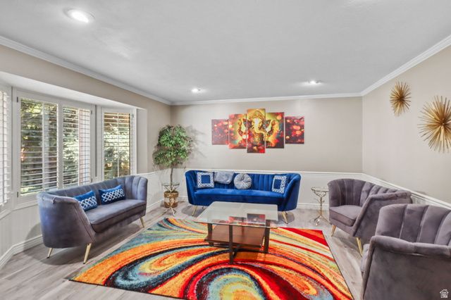 9618 S RUSKIN CIR, Sandy, UT 84092