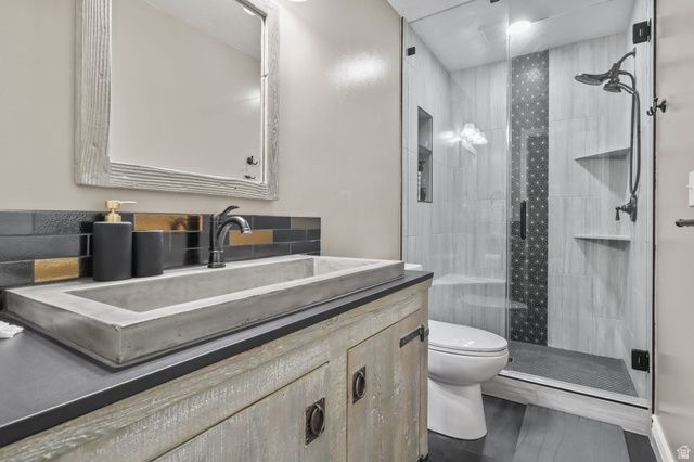 9618 S RUSKIN CIR, Sandy, UT 84092