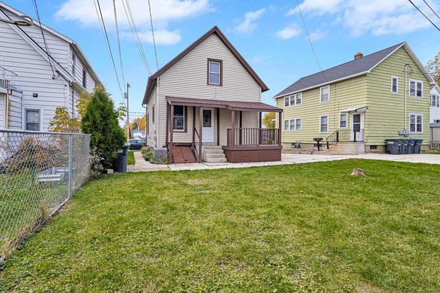 2013 N 13th STREET, Sheboygan, WI 53081