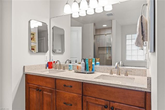 909 Brice CT, Chesapeake, VA 23322