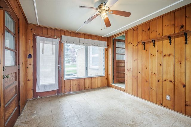 5 Bayberry Lane, Greece, NY 14616