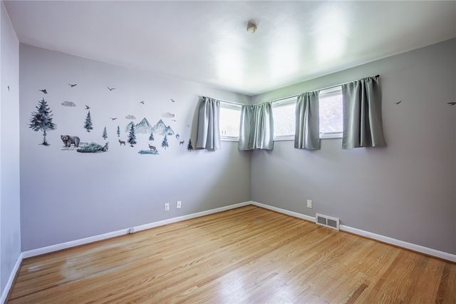 5 Bayberry Lane, Greece, NY 14616