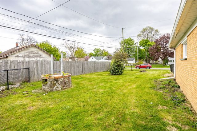 5 Bayberry Lane, Greece, NY 14616