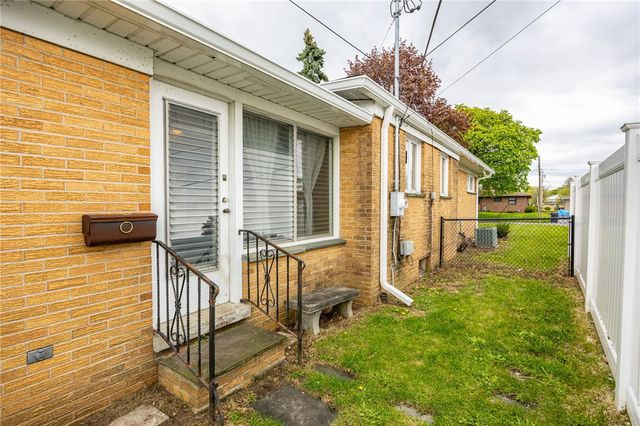 5 Bayberry Lane, Greece, NY 14616