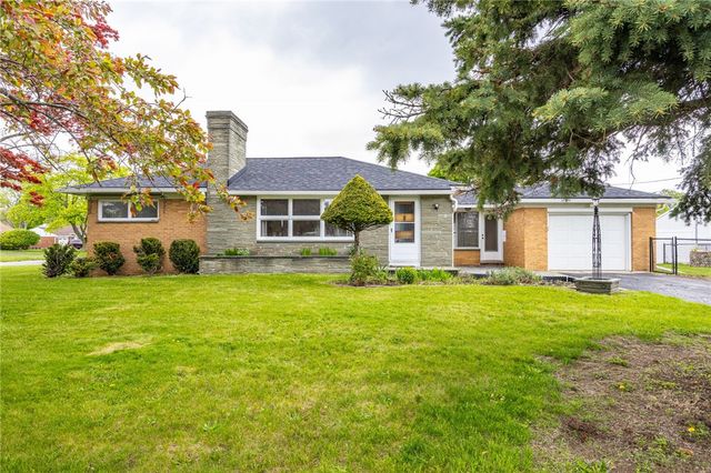 5 Bayberry Lane, Greece, NY 14616