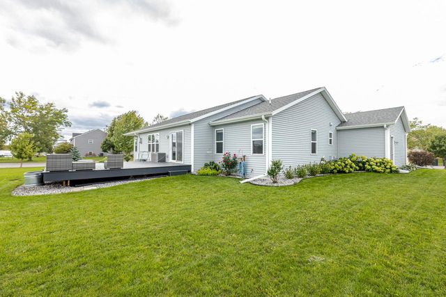 354 Rosewood AVENUE, Lake Mills, WI 53551