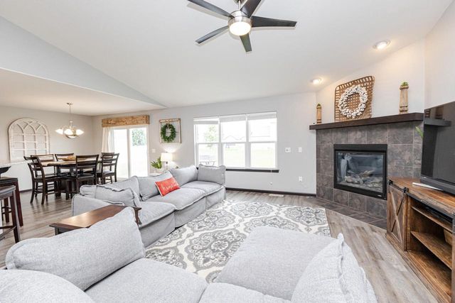 354 Rosewood AVENUE, Lake Mills, WI 53551