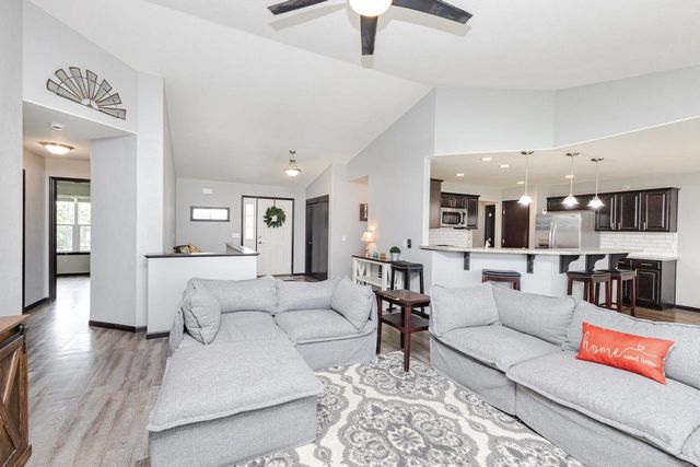 354 Rosewood AVENUE, Lake Mills, WI 53551