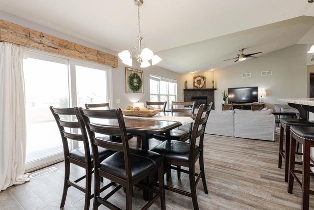 354 Rosewood AVENUE, Lake Mills, WI 53551