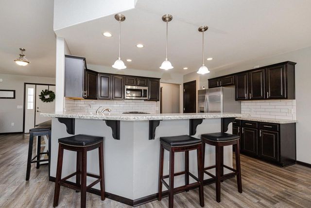 354 Rosewood AVENUE, Lake Mills, WI 53551