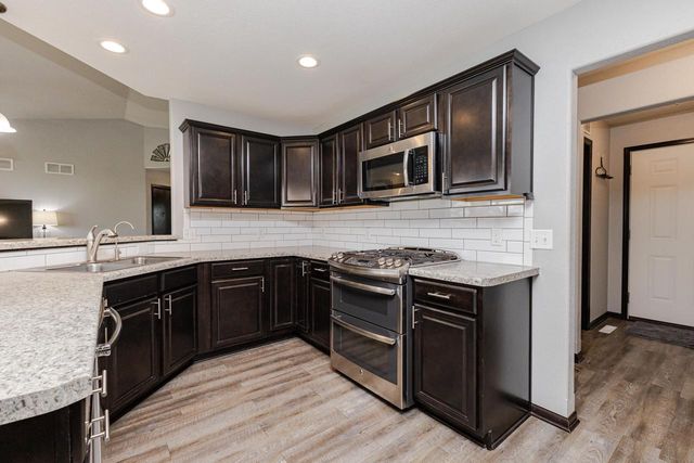 354 Rosewood AVENUE, Lake Mills, WI 53551