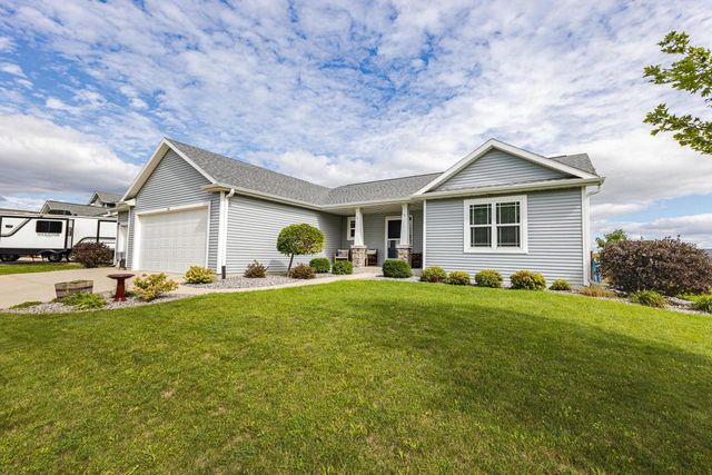 354 Rosewood AVENUE, Lake Mills, WI 53551