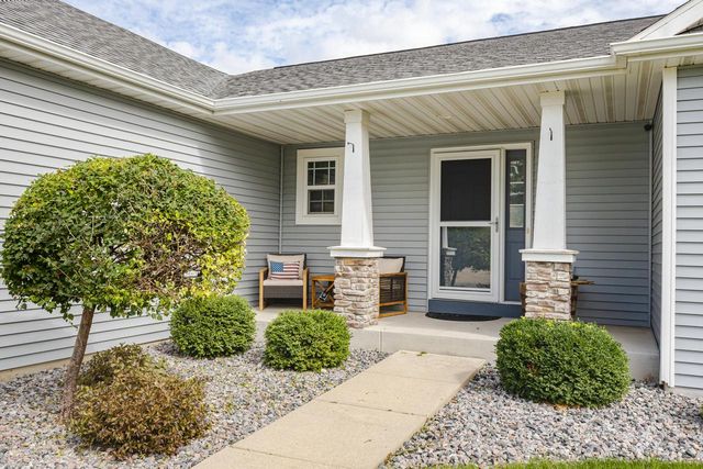 354 Rosewood AVENUE, Lake Mills, WI 53551