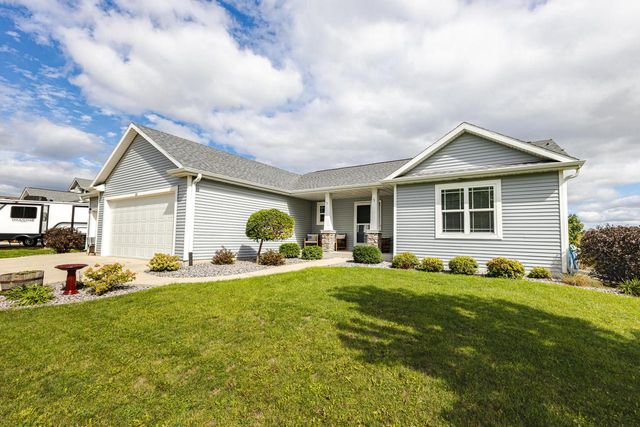 354 Rosewood AVENUE, Lake Mills, WI 53551