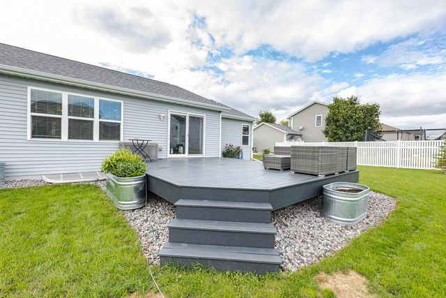 354 Rosewood AVENUE, Lake Mills, WI 53551
