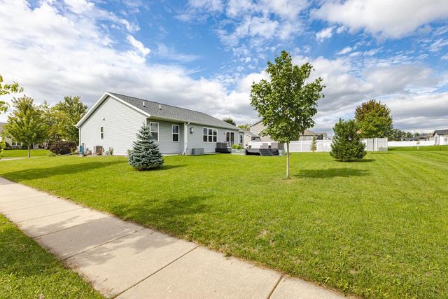 354 Rosewood AVENUE, Lake Mills, WI 53551