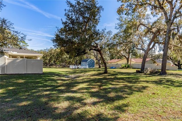 9608 E Woodmere Lane, Inverness, FL 34450