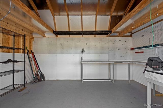 9608 E Woodmere Lane, Inverness, FL 34450