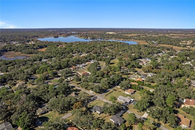 9608 E Woodmere Lane, Inverness, FL 34450