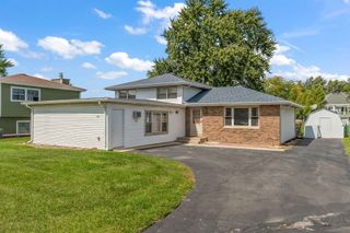 4076a Bush Hill Court, Crown Point, IN 46307