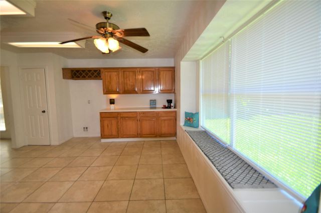12410 Meadow Briar Drive, Stafford, TX 77477