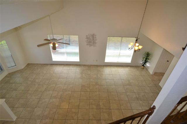 12410 Meadow Briar Drive, Stafford, TX 77477