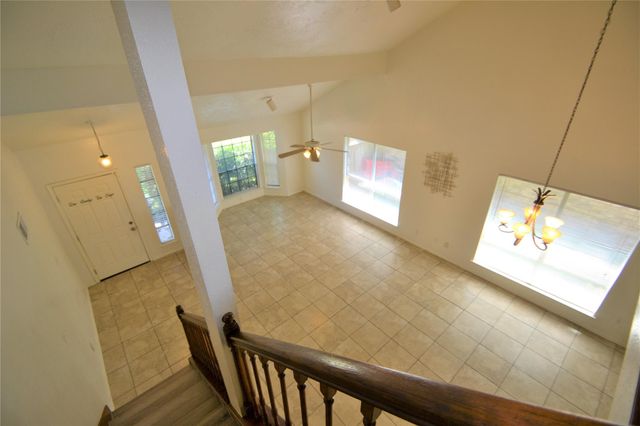 12410 Meadow Briar Drive, Stafford, TX 77477