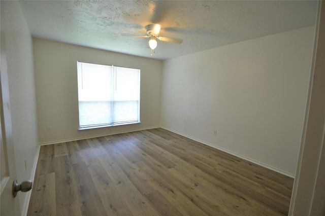 12410 Meadow Briar Drive, Stafford, TX 77477
