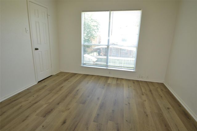 12410 Meadow Briar Drive, Stafford, TX 77477