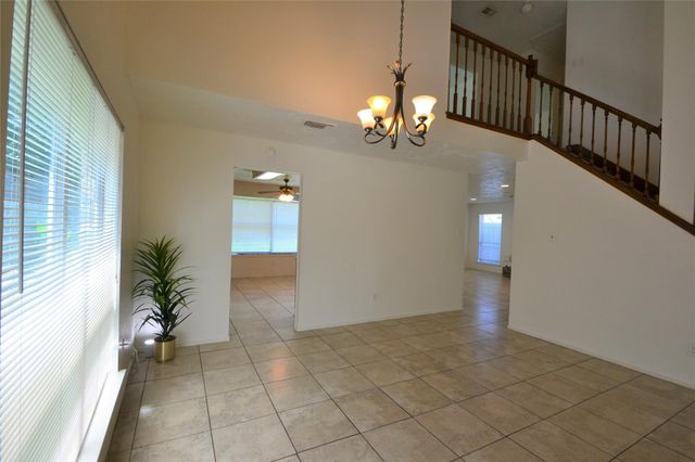 12410 Meadow Briar Drive, Stafford, TX 77477