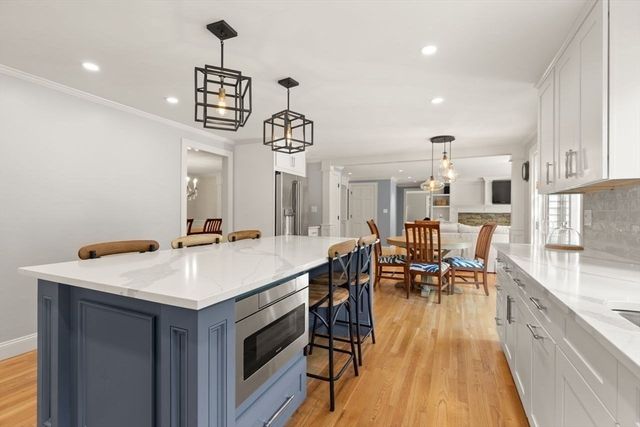 48 Castle Dr, Sharon, MA 02067