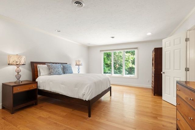 48 Castle Dr, Sharon, MA 02067