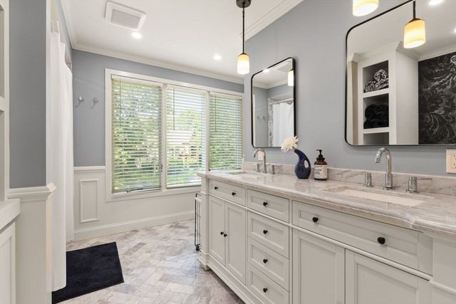 48 Castle Dr, Sharon, MA 02067