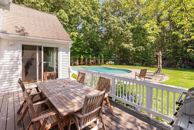 48 Castle Dr, Sharon, MA 02067