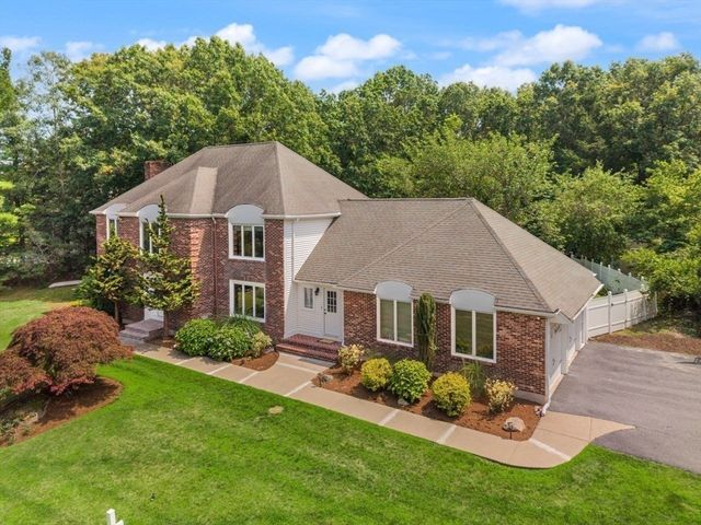 48 Castle Dr, Sharon, MA 02067
