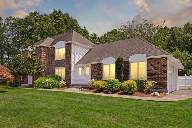 48 Castle Dr, Sharon, MA 02067