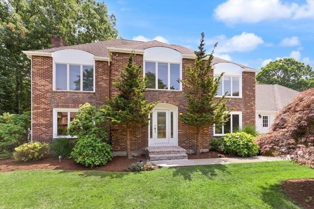 48 Castle Dr, Sharon, MA 02067