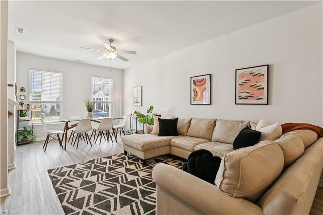 1527 Auckland CT, Newport News, VA 23608