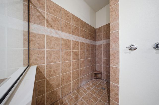 603 Cedar Drive, Pilot Point, TX 76258