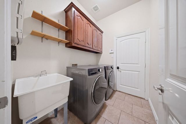 603 Cedar Drive, Pilot Point, TX 76258