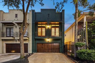 636 E 6th 1/2 Street, Houston, TX 77007