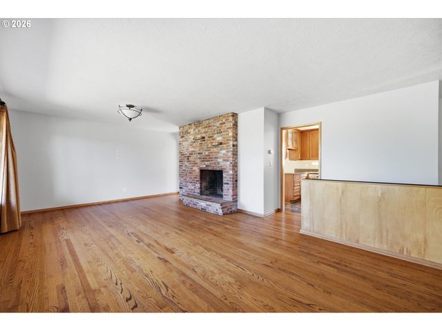 15122 Se LA BONITA Way, Milwaukie, OR 97267