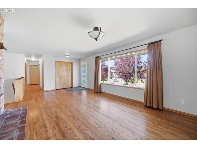 15122 Se LA BONITA Way, Milwaukie, OR 97267
