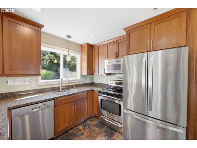 15122 Se LA BONITA Way, Milwaukie, OR 97267