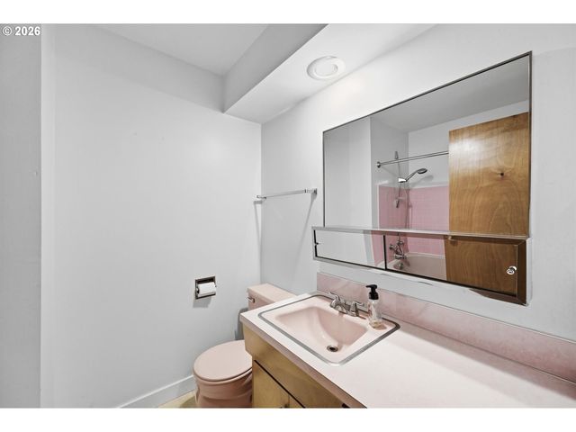 15122 Se LA BONITA Way, Milwaukie, OR 97267