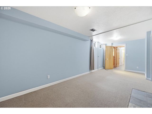 15122 Se LA BONITA Way, Milwaukie, OR 97267